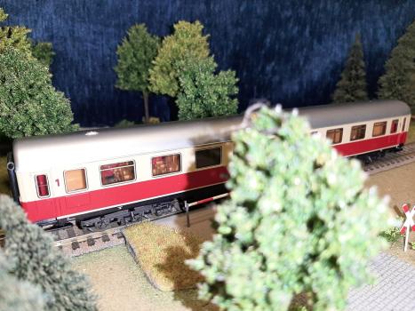 Preview: Märklin 4095 TEE Wagen 1. Klasse der Deutschen Bundesbahn