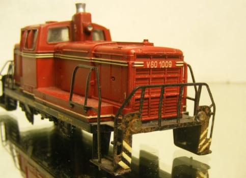 Preview: BR 260 Gehäuse der V 60 Betriebsnummer V60 1009 in rot mit leichten Gebrauchsspuren