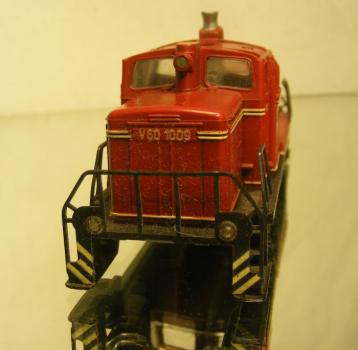 Preview: BR 260 Gehäuse der V 60 Betriebsnummer V60 1009 in rot mit leichten Gebrauchsspuren