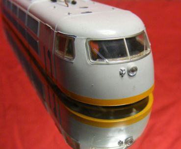 Preview: BR 103 Gehäuse Sonderausführung Lufthansa Airport Express  (aus 2668 // 2868)